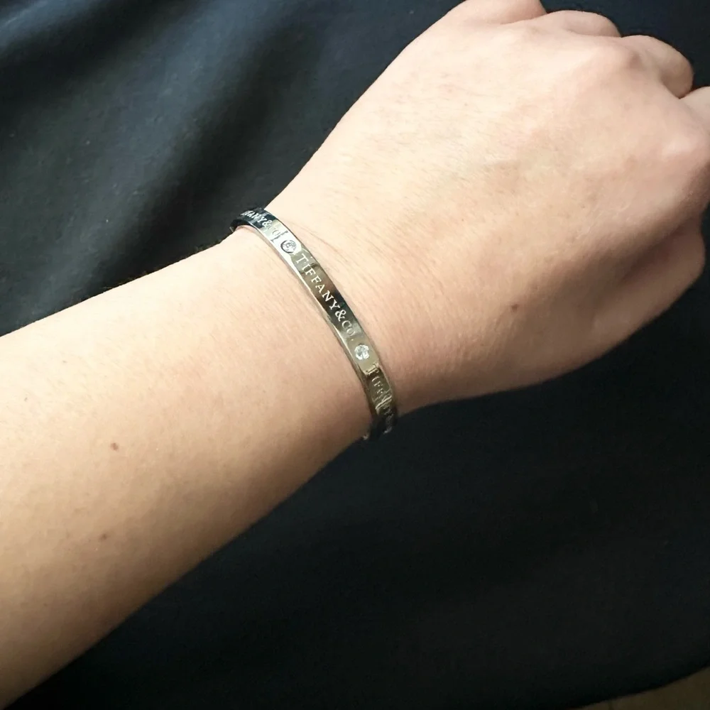 Fashion Silver Hinge Bracelet - Picture 1 of 10